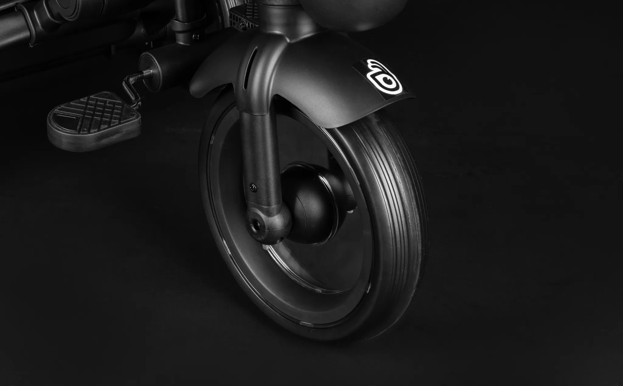 Велосипед трёхколёсный HORH 12/10" 2025 чёрно-красный